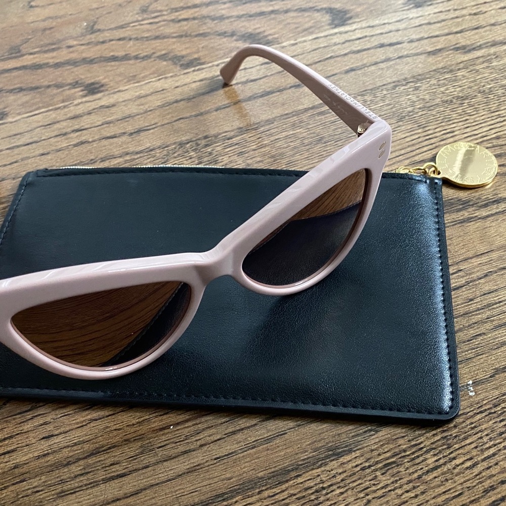 Stella McCartney Cat Eye Sunglasses in Pink NWOT - Picture 6 of 8